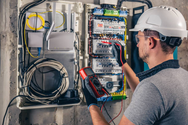Best Ceiling Fan Installation Electrician  in Lindsay, TX