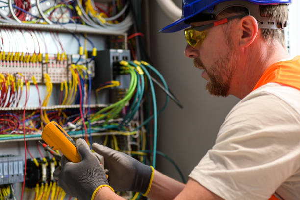 Best 24-Hour Electrician  in Lindsay, TX